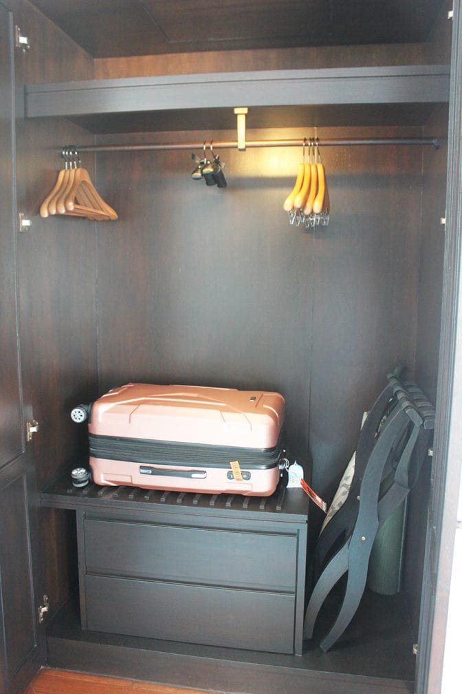 four seasons koh samui review - room closet