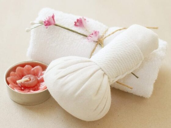 Thai Herbal Compress 2